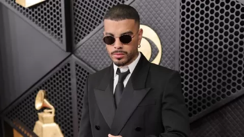 Rauw Alejandro se Lanza al Cine: Estrellas y Detalles Clave de 'Viva la Madness' de Guy Ritchie en su Esperado Debut