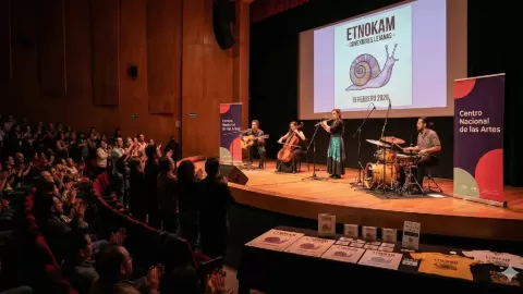 Etnokam Conquista el Cenart con 'Conexiones Lejanas': Fusión Instrumental que Redefine la Música Contemporánea