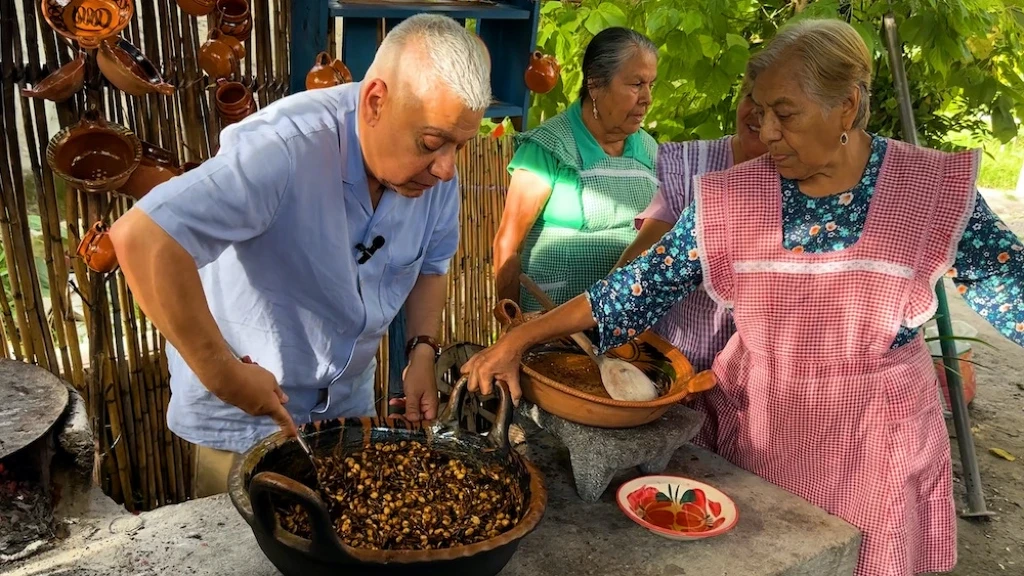 TV UNAM desvela el corazón culinario de México: 'A la conquista del sabor XoXocotla' abre la jornada