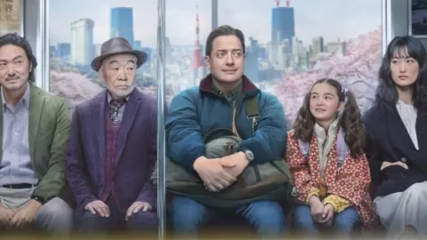 Brendan Fraser Brilla en 'Rental Family': La Conmovedora Dramedia que Ya Conquista Hulu y Disney+