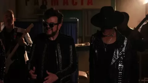 Aleks Syntek Renace con 'Perro Callejero': Un Himno de Pop Electrónico a la Redención Junto a RUK-O que Marca su Evolución Sonora