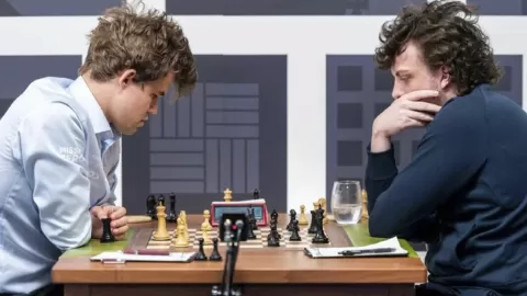 Netflix Desvela 'Untold: Chess Mates': El Documental del Escándalo Carlsen-Niemann Llega en Abril de 2026