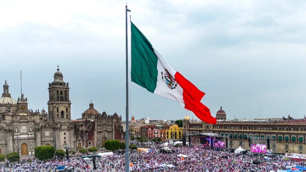 México Se Viste de Gala: Vibrante Conmemoración Nacional del Día de la Bandera 2026