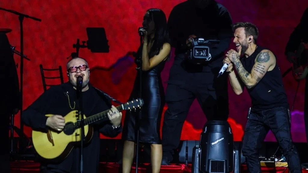 Sin Bandera Conmueve a Guadalajara: 'Escenas Tour' Celebra 25 Años de Romanticismo Inolvidable